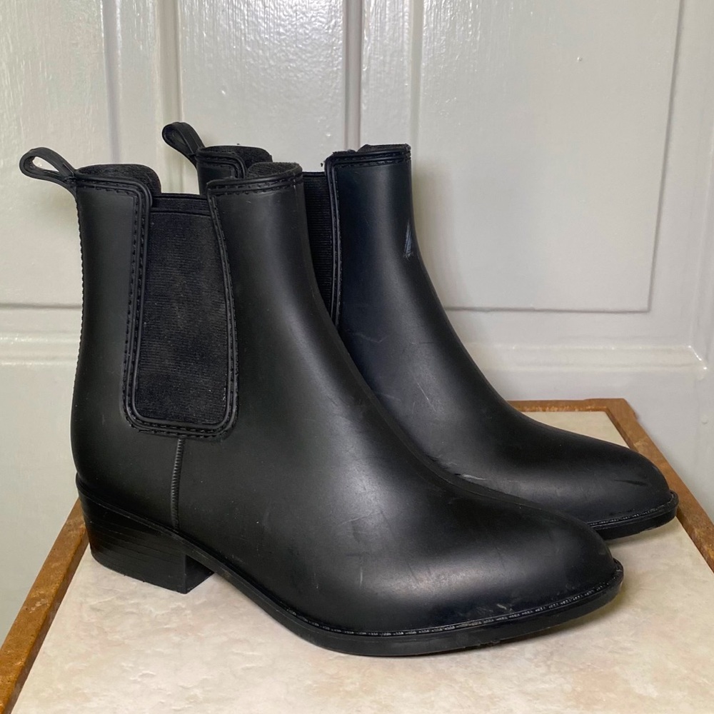 Waterproof Chelsea Rain Boots w/Pointed Toe